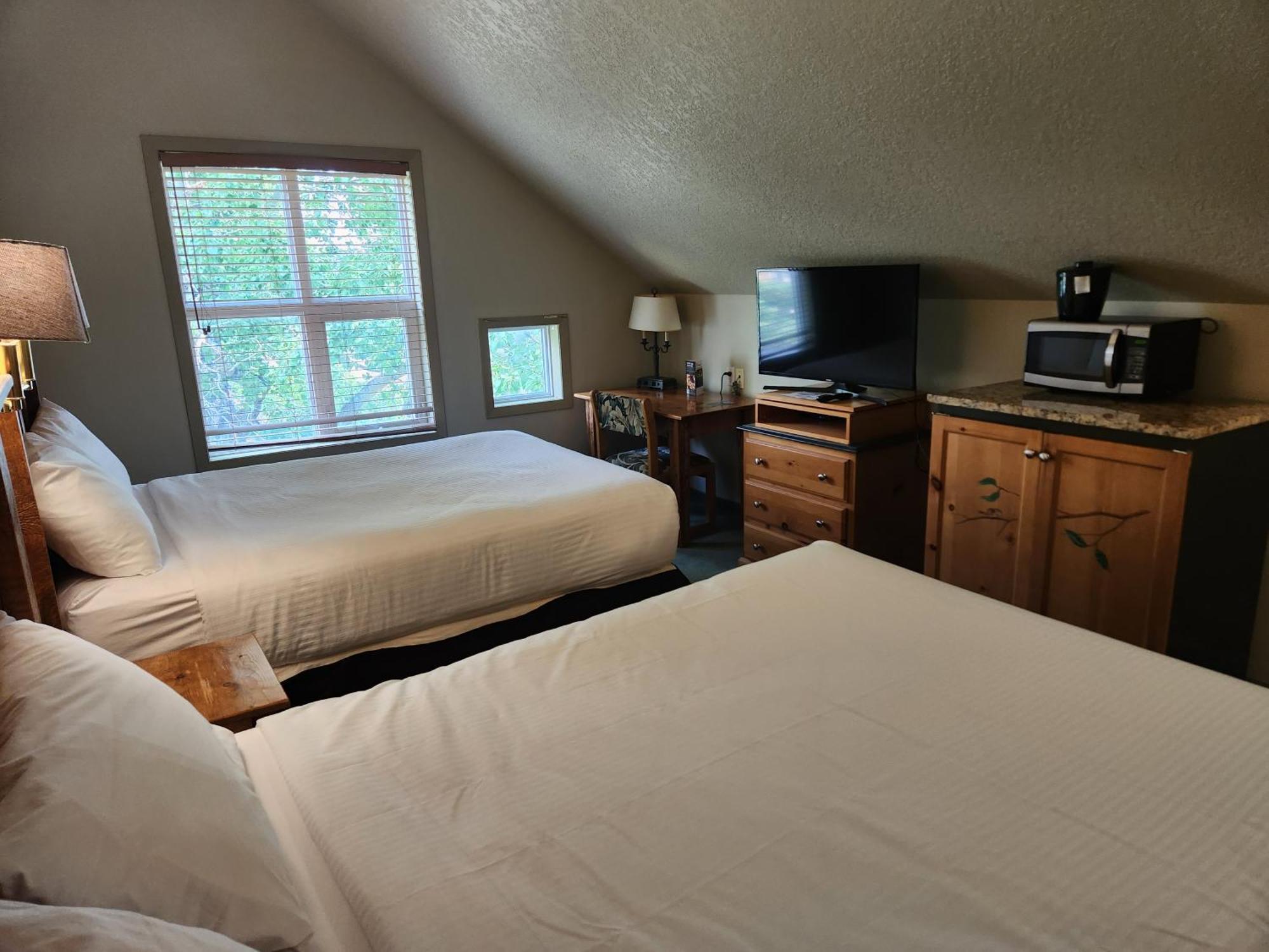 Waterton Lakes Lodge Resort Kültér fotó