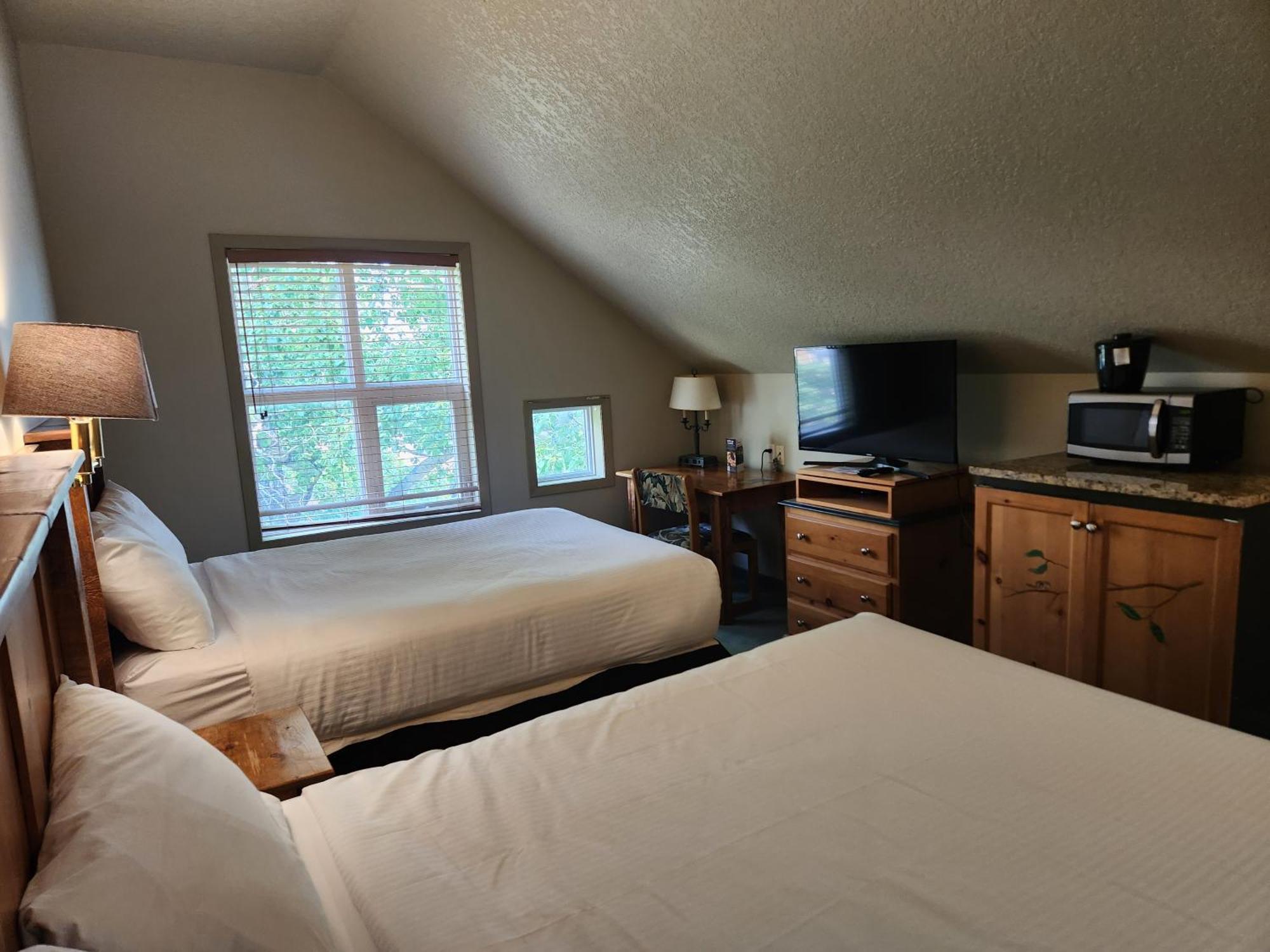 Waterton Lakes Lodge Resort Kültér fotó