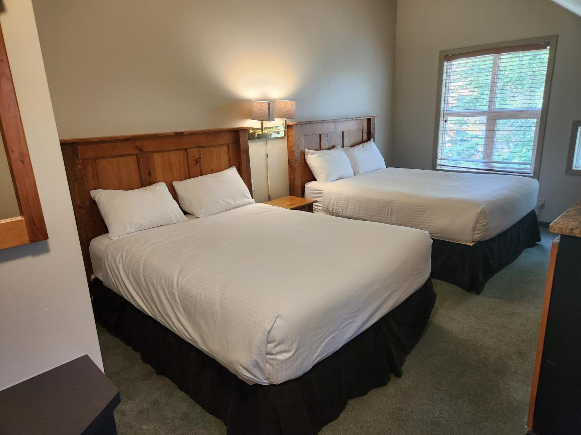 Waterton Lakes Lodge Resort Kültér fotó